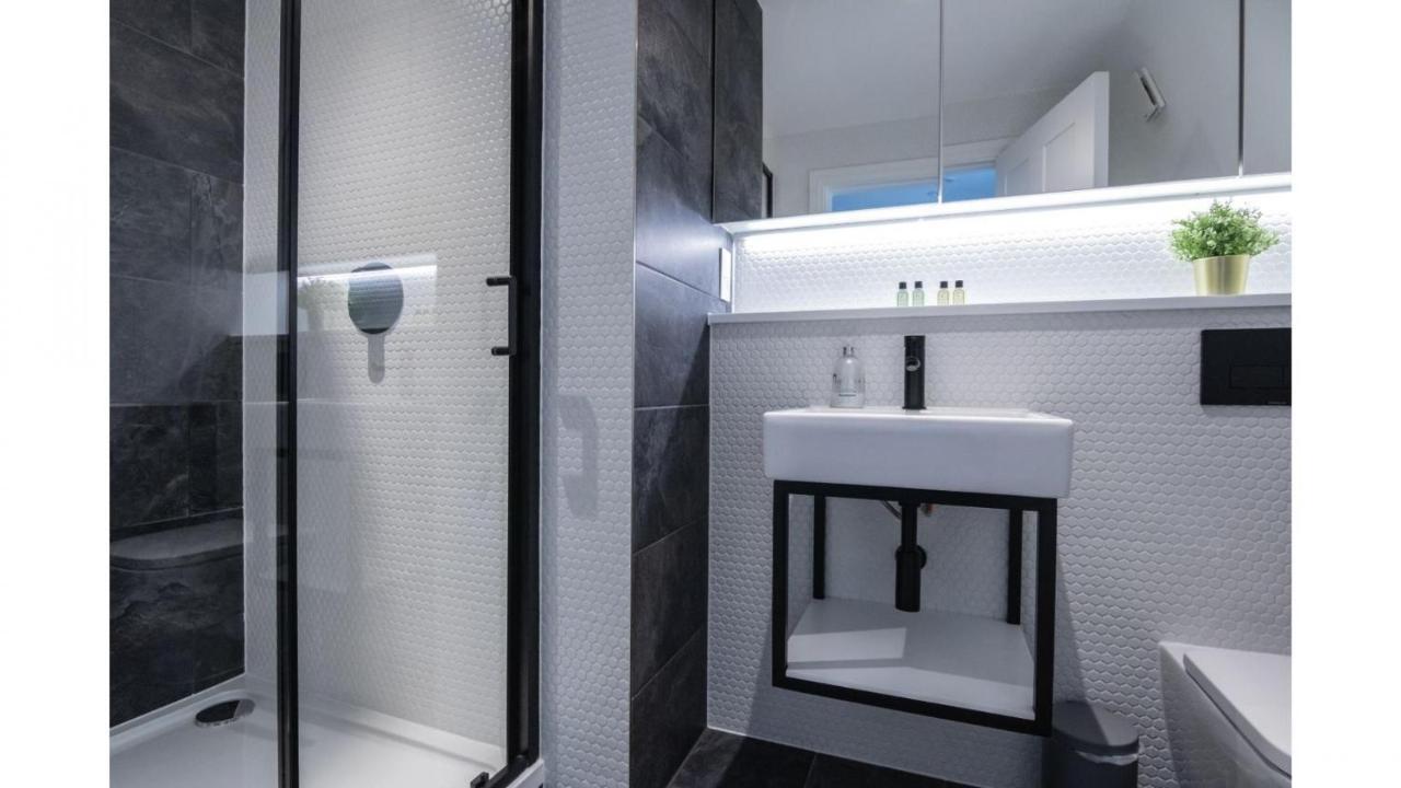 Royal Kensington In Cromwell Road Apartment ลอนดอน ภายนอก รูปภาพ